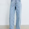 Jeans mit niedriger Leibhöhe und Wide Leg mit Strasssteinen
