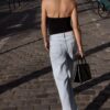 Jeans mit niedriger Leibhöhe und Wide Leg mit Strasssteinen