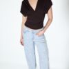 Jeans mit niedriger Leibhöhe und Wide Leg mit Strasssteinen