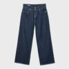 Jeans mit niedriger Leibhöhe und zwei Knöpfen