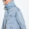 Jeansjacke mit aufgesetzten Taschen und Strasssteinen