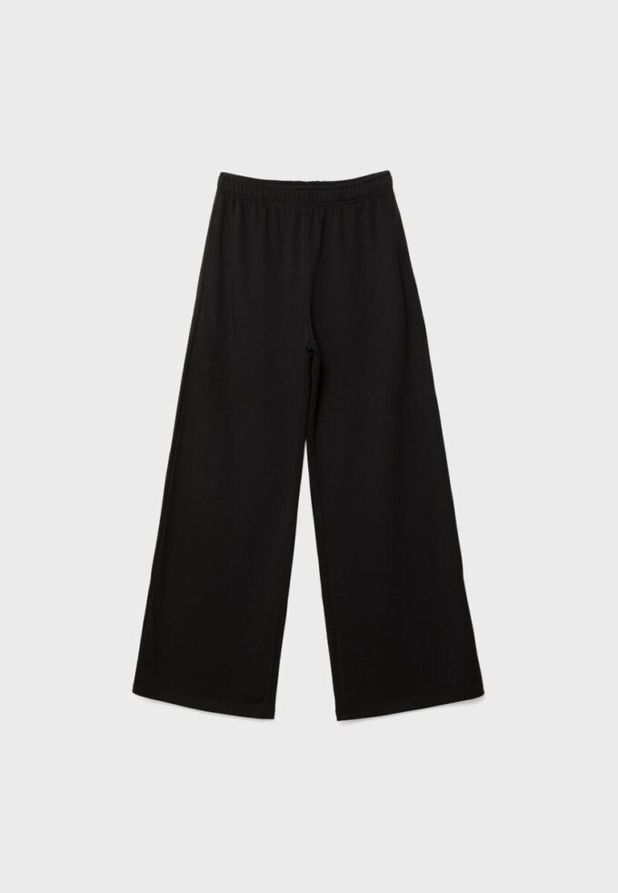 Jogginghose mit weitem Bein