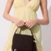 Kombinierte Bucket Bag aus Häkelstoff Kombinierte Bucket Bag aus Häkelstoff