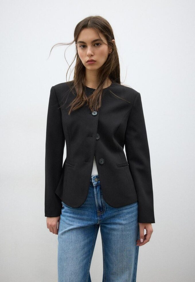Kragenloser Blazer Kragenloser Blazer