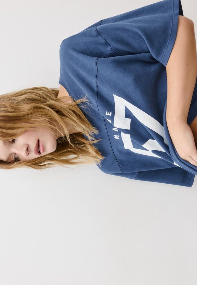Kurzarm-T-Shirt mit grafischem Detail