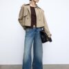 Kurzer, fließender Trenchcoat Kurzer, fließender Trenchcoat