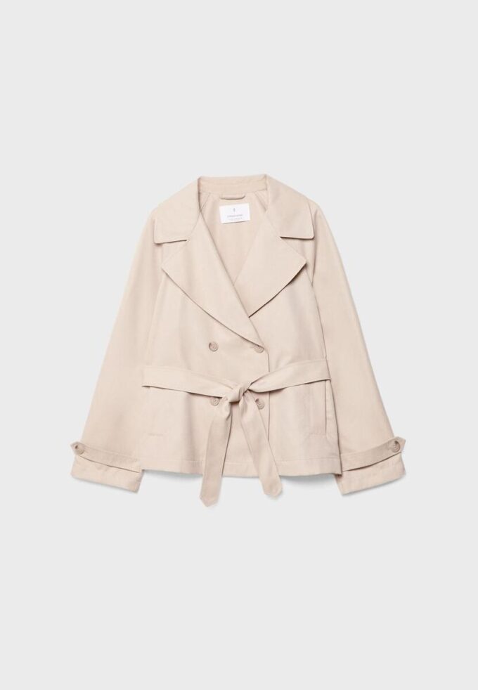 Kurzes, fließendes Trenchcoat mit Gürtel