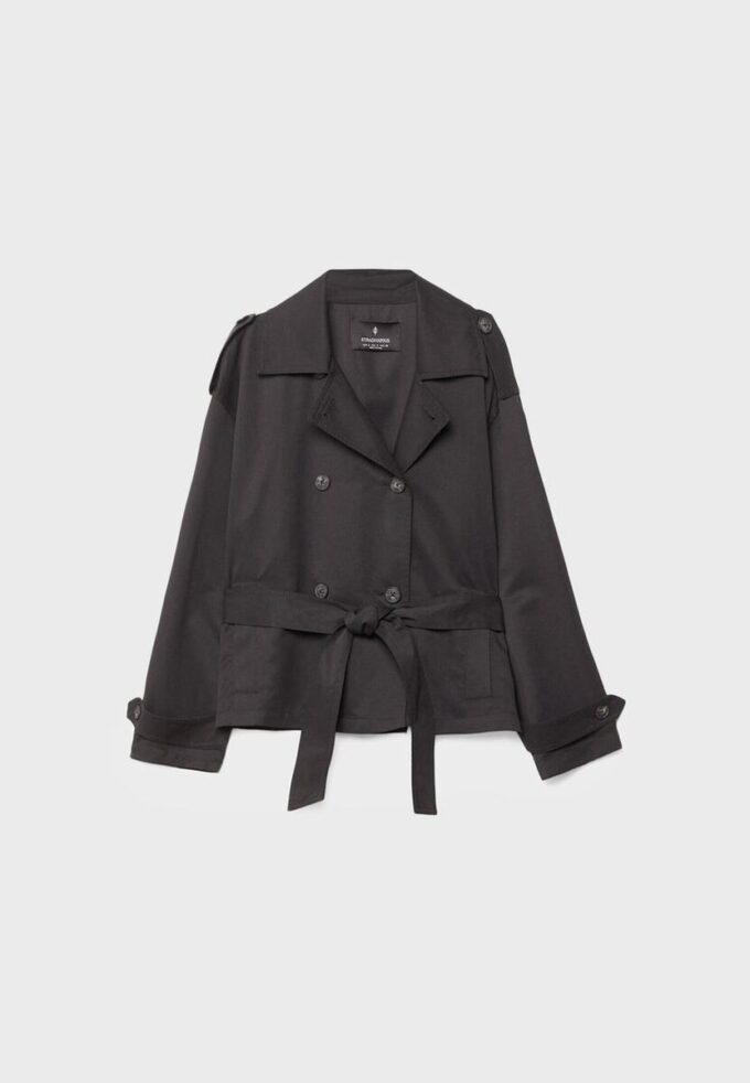Kurzes, fließendes Trenchcoat mit Gürtel