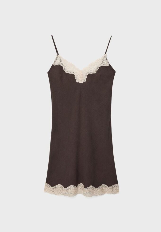 Kurzes rustikales Spitzenkleid