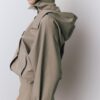 Kurzes Trenchcoat mit Puffärmeln und abnehmbarer Kapuze Kurzes Trenchcoat mit Puffärmeln und abnehmbarer Kapuze