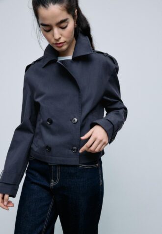 Kurzes Zweireihiger Trenchcoat