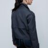 Kurzes Zweireihiger Trenchcoat Kurzes Zweireihiger Trenchcoat