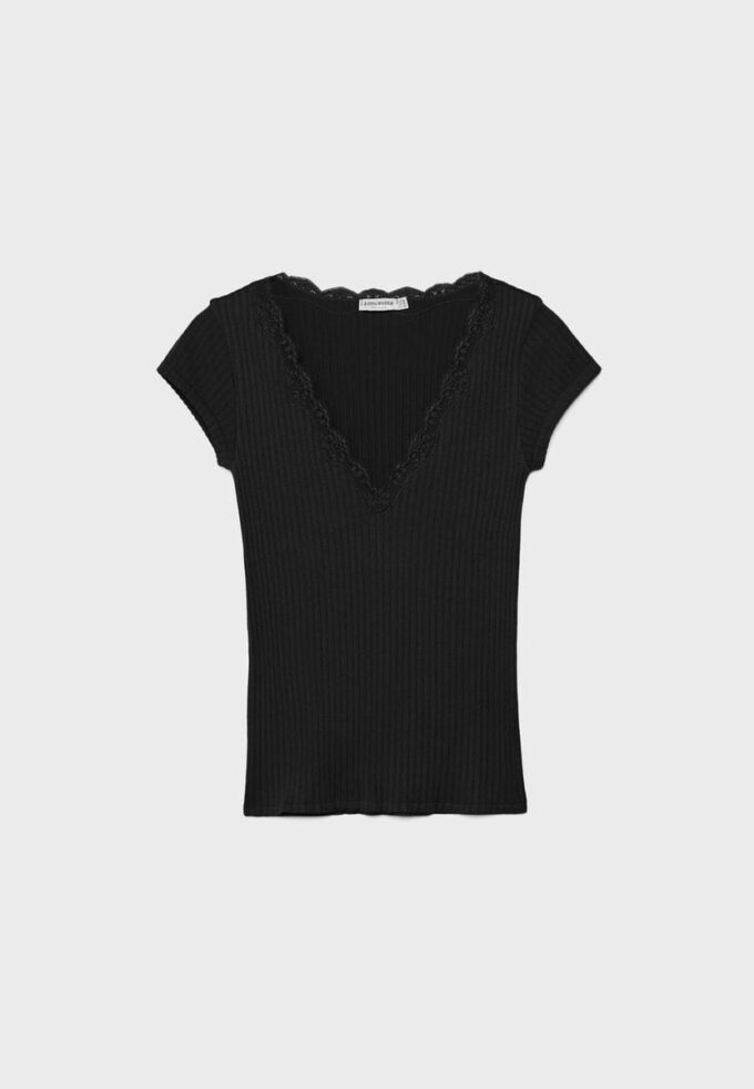 Kurzärmeliges T-Shirt mit V-Ausschnitt und Spitze