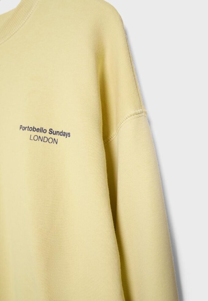 Langärmliges Sweatshirt mit Rundhalsausschnitt und Aufdruck