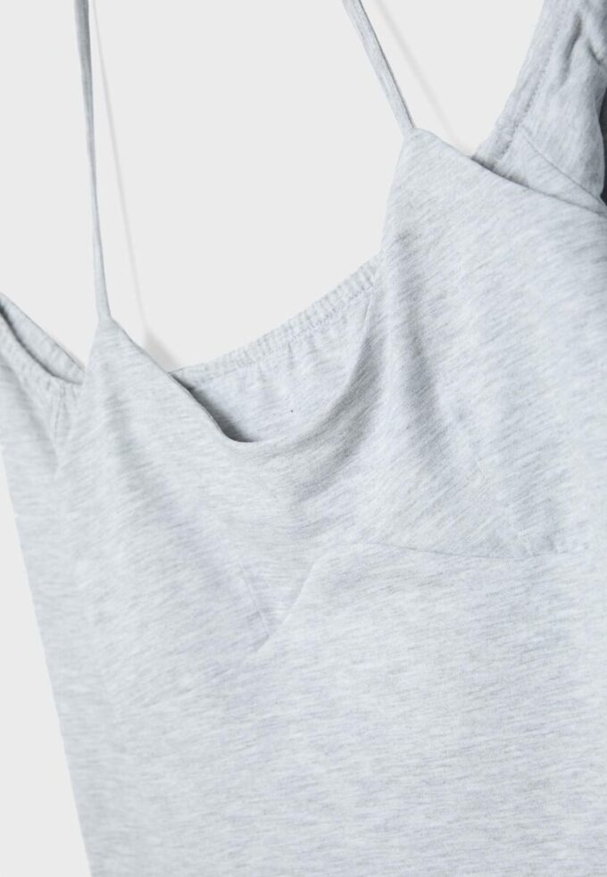 Langärmliges T-Shirt mit Neckholder Langärmliges T-Shirt mit Neckholder