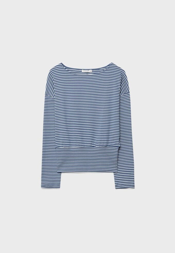 Langärmliges T-Shirt mit U-Boot-Ausschnitt und gestreifter Schärpe Langärmliges T-Shirt mit U-Boot-Ausschnitt und gestreifter Schärpe