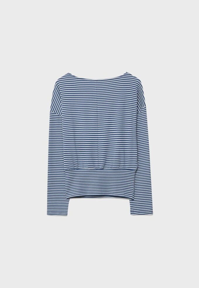 Langärmliges T-Shirt mit U-Boot-Ausschnitt und gestreifter Schärpe Langärmliges T-Shirt mit U-Boot-Ausschnitt und gestreifter Schärpe