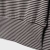 Langärmliges T-Shirt mit U-Boot-Ausschnitt und gestreifter Schärpe Langärmliges T-Shirt mit U-Boot-Ausschnitt und gestreifter Schärpe