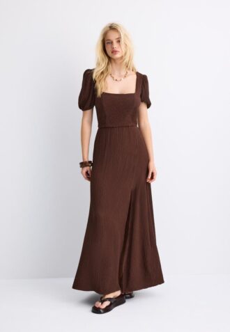 Lockeres Maxikleid mit gekreuztem Rücken Lockeres Maxikleid mit gekreuztem Rücken
