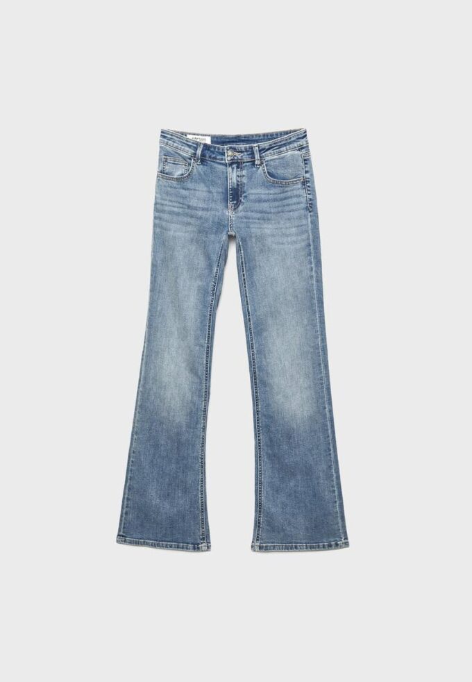 Low-Rise-Jeans mit Schlag
