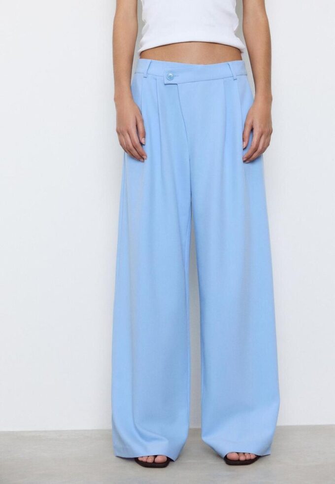 Lässige, gestreifte elegante Hose mit gekreuztem Bund
