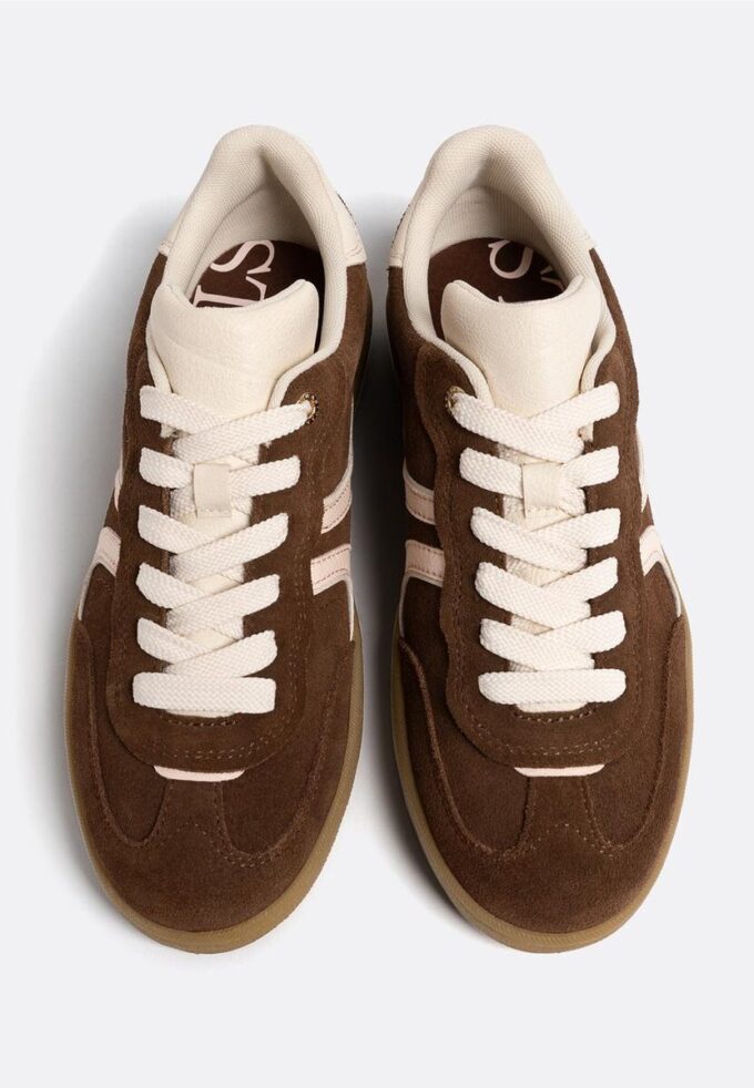 Lässige Ledersneaker Lässige Ledersneaker