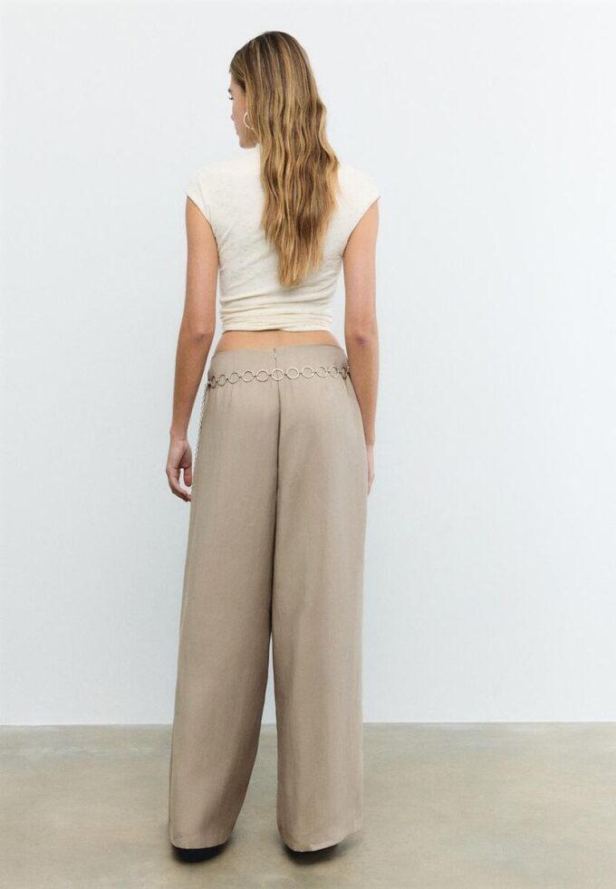 Lyocell-Hose mit Abnähern und Kette