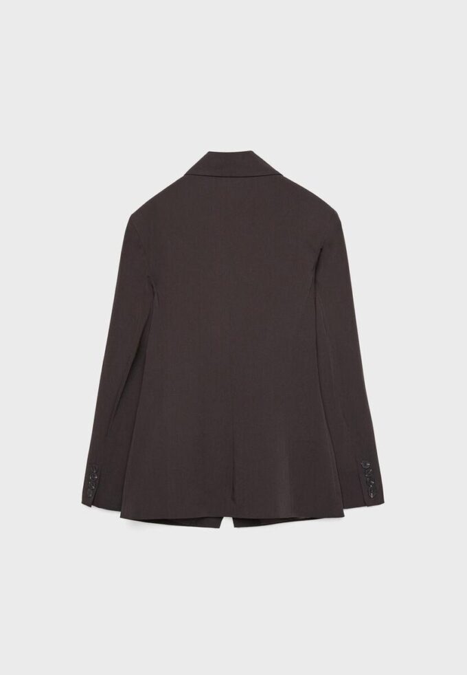 Maßgeschneiderter Blazer mit Knopfleiste Maßgeschneiderter Blazer mit Knopfleiste