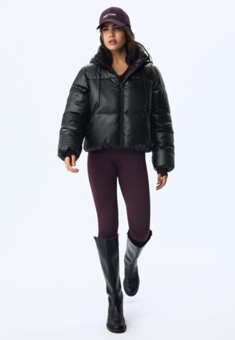 Metallic-Daunenjacke mit Kapuze Metallic-Daunenjacke mit Kapuze