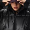 Metallic-Daunenjacke mit Kapuze Metallic-Daunenjacke mit Kapuze