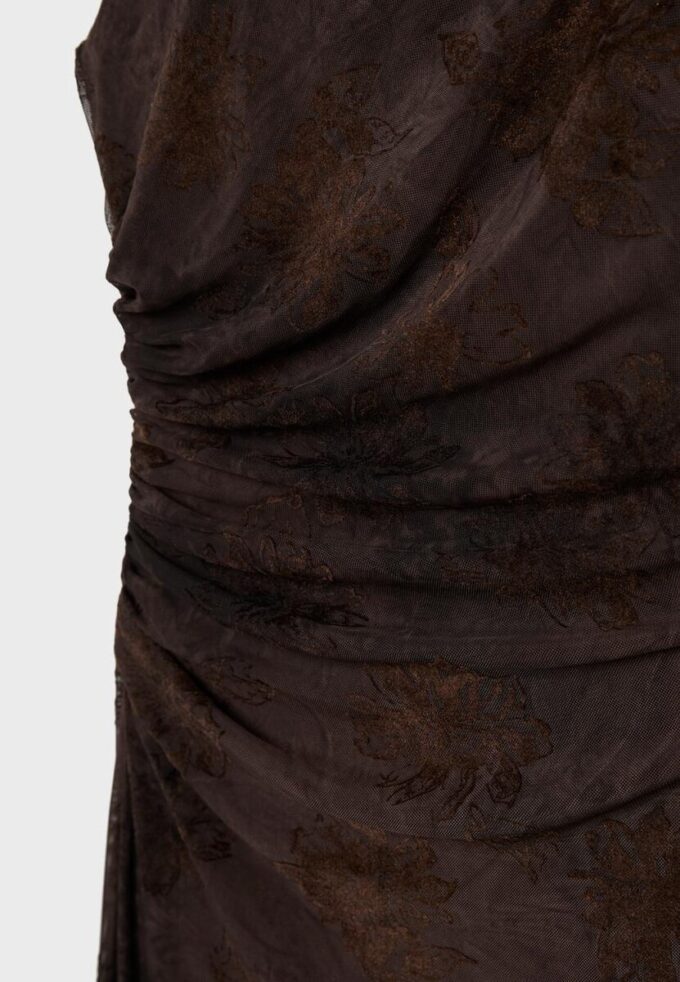 Midi-Kleid aus Tüll mit quadratischem Ausschnitt Midi-Kleid aus Tüll mit quadratischem Ausschnitt