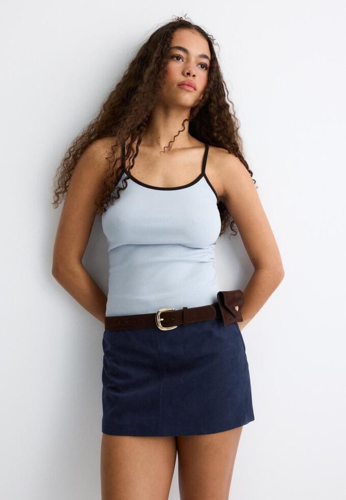Mini-Skort aus Kunstwildleder Mini-Skort aus Kunstwildleder