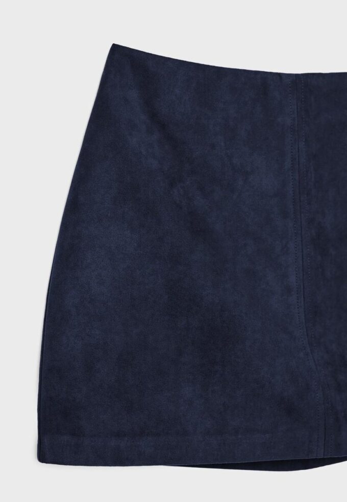 Mini-Skort aus Kunstwildleder Mini-Skort aus Kunstwildleder