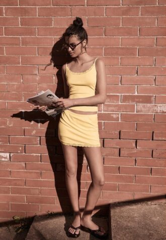 Mini-Skort mit Spitzenbesatz Mini-Skort mit Spitzenbesatz