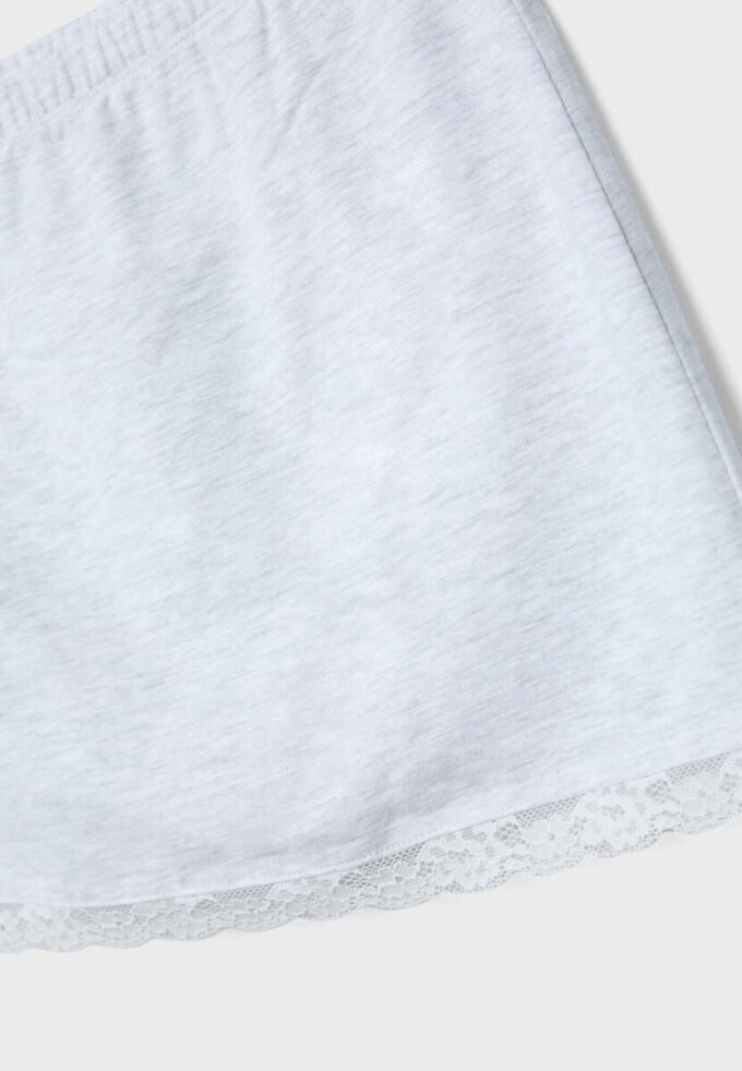 Mini-Skort mit Spitzenbesatz Mini-Skort mit Spitzenbesatz