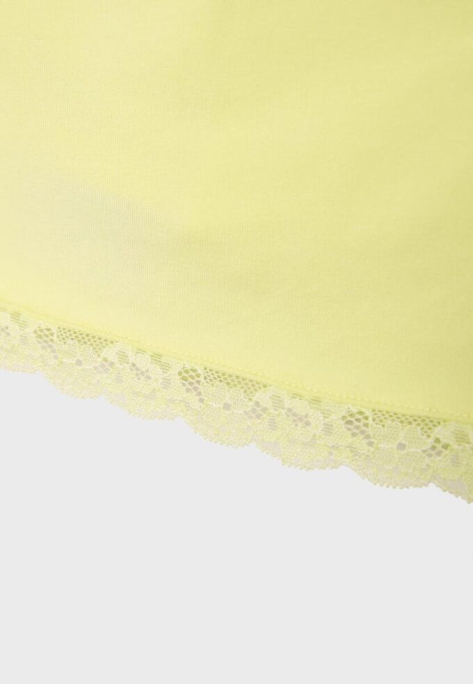 Mini-Skort mit Spitzenbesatz Mini-Skort mit Spitzenbesatz