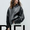 Oversize-Jacke mit Klappe aus 100 % Leder Oversize-Jacke mit Klappe aus 100 % Leder