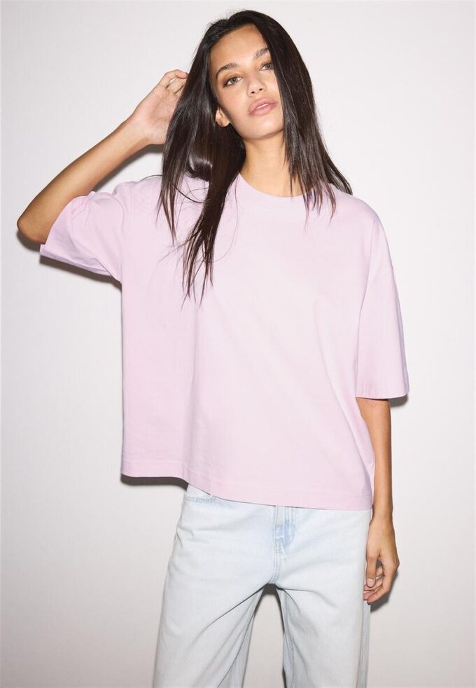 Oversize-T-Shirt mit kurzen Ärmeln Oversize-T-Shirt mit kurzen Ärmeln