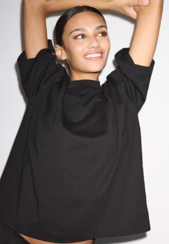 Oversize-T-Shirt mit kurzen Ärmeln