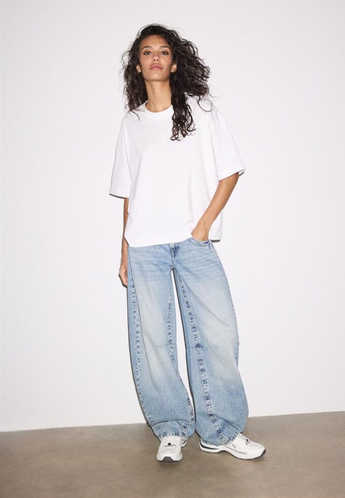 Oversize-T-Shirt mit kurzen Ärmeln