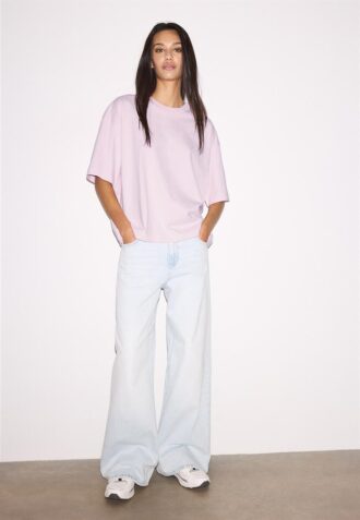 Oversize-T-Shirt mit kurzen Ärmeln