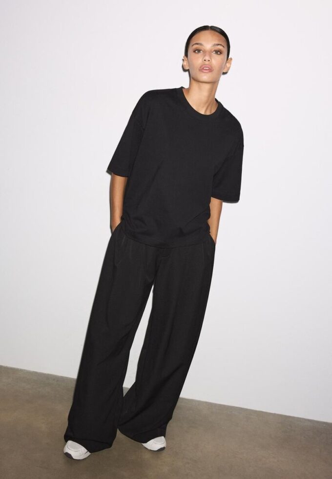 Oversize-T-Shirt mit kurzen Ärmeln