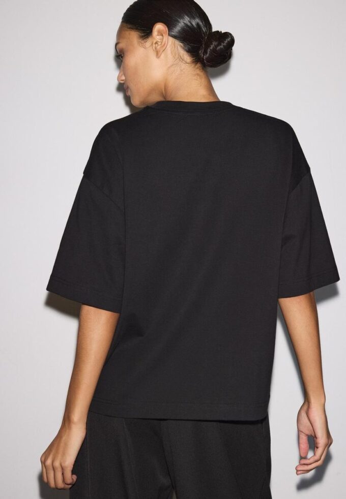 Oversize-T-Shirt mit kurzen Ärmeln