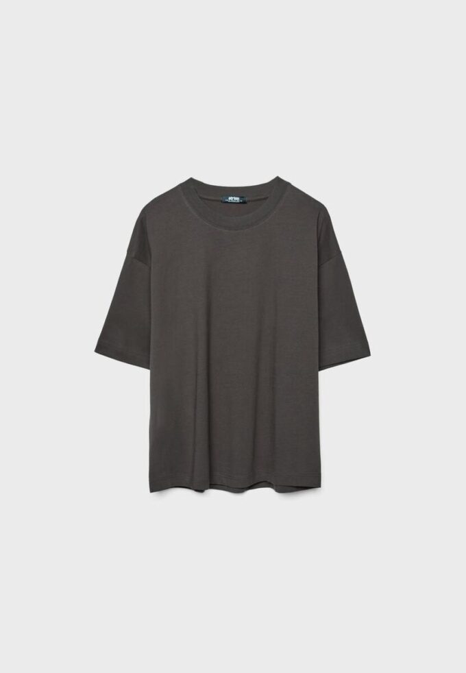 Oversize-T-Shirt mit kurzen Ärmeln Oversize-T-Shirt mit kurzen Ärmeln