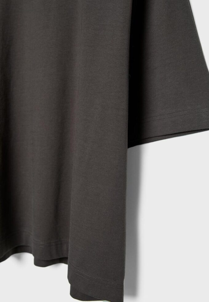 Oversize-T-Shirt mit kurzen Ärmeln Oversize-T-Shirt mit kurzen Ärmeln