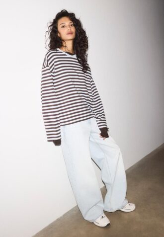 Oversize-T-Shirt mit langen Ärmeln und Streifenmuster