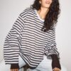 Oversize-T-Shirt mit langen Ärmeln und Streifenmuster Oversize-T-Shirt mit langen Ärmeln und Streifenmuster