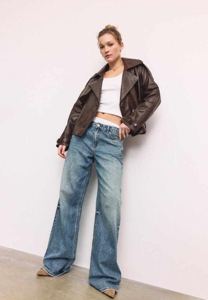 Oversize-Trenchcoat aus 100 % Leder Oversize-Trenchcoat aus 100 % Leder