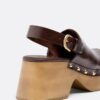 Plateau-Clogs mit Nieten