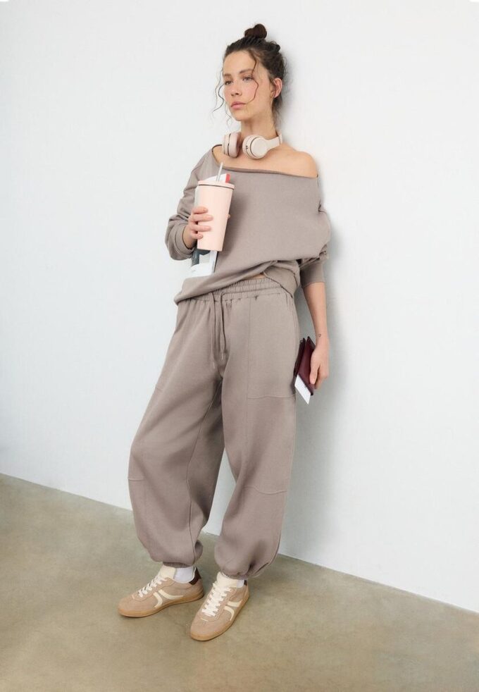 Plüsch-Jogging-Hose im Ballon-Stil Plüsch-Jogging-Hose im Ballon-Stil